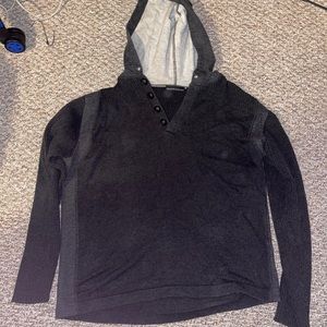 Grayson & Dunn ribbed men’s hoodie.